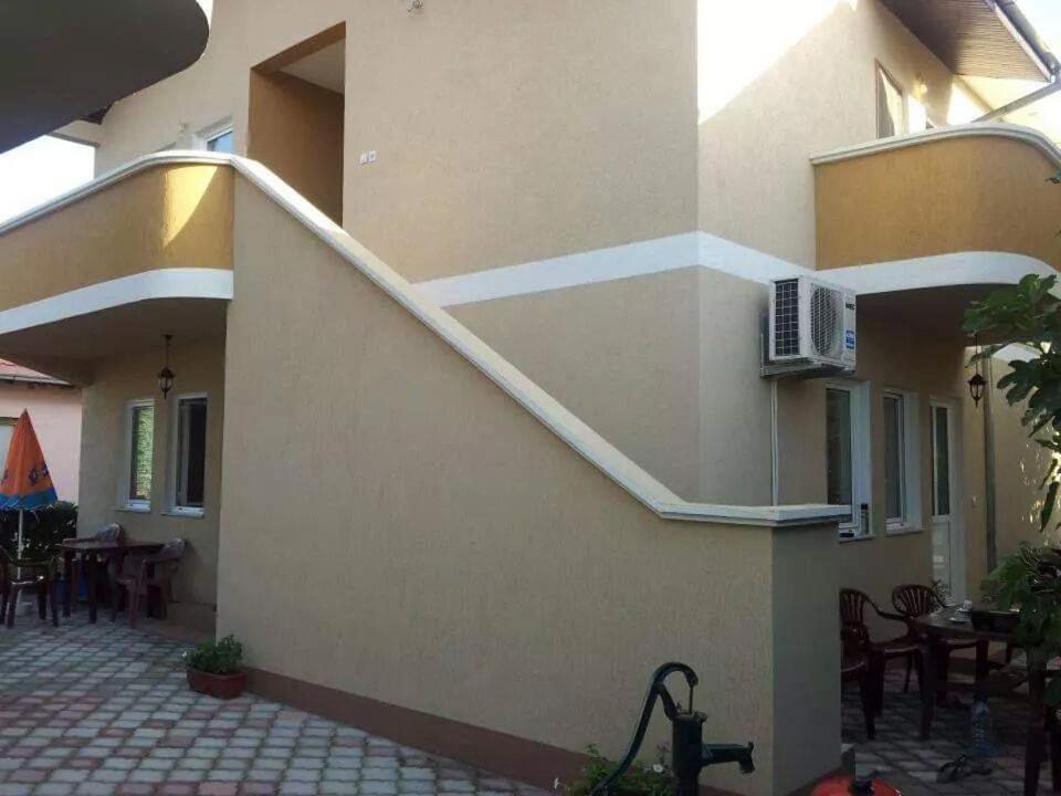 Apartments Emerald Ulcinj Kültér fotó