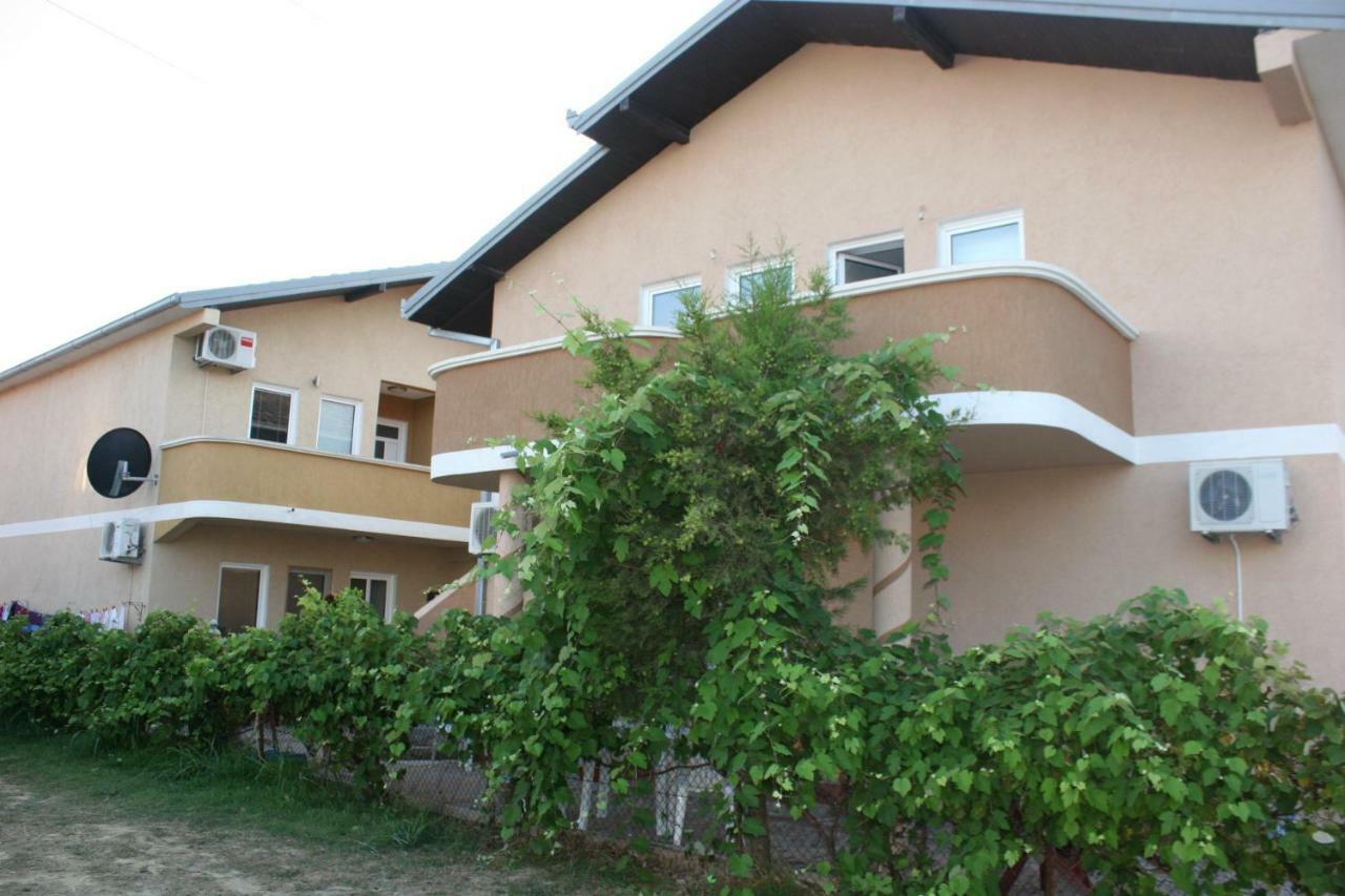 Apartments Emerald Ulcinj Kültér fotó