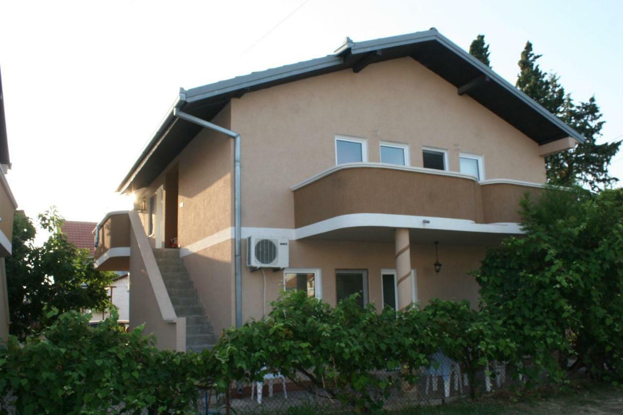 Apartments Emerald Ulcinj Kültér fotó